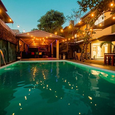 Supreme Dambulla Hotel Exterior foto