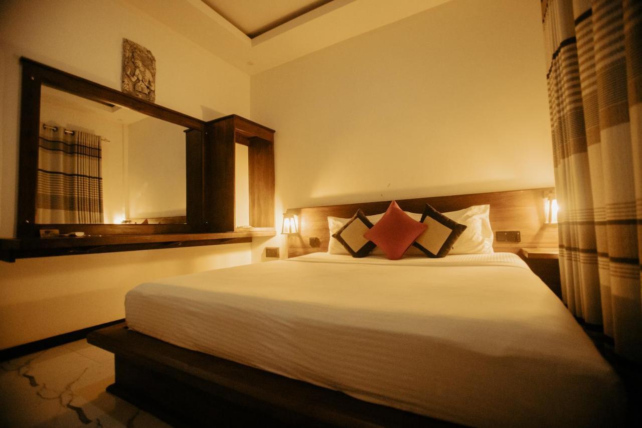 Supreme Dambulla Hotel Exterior foto