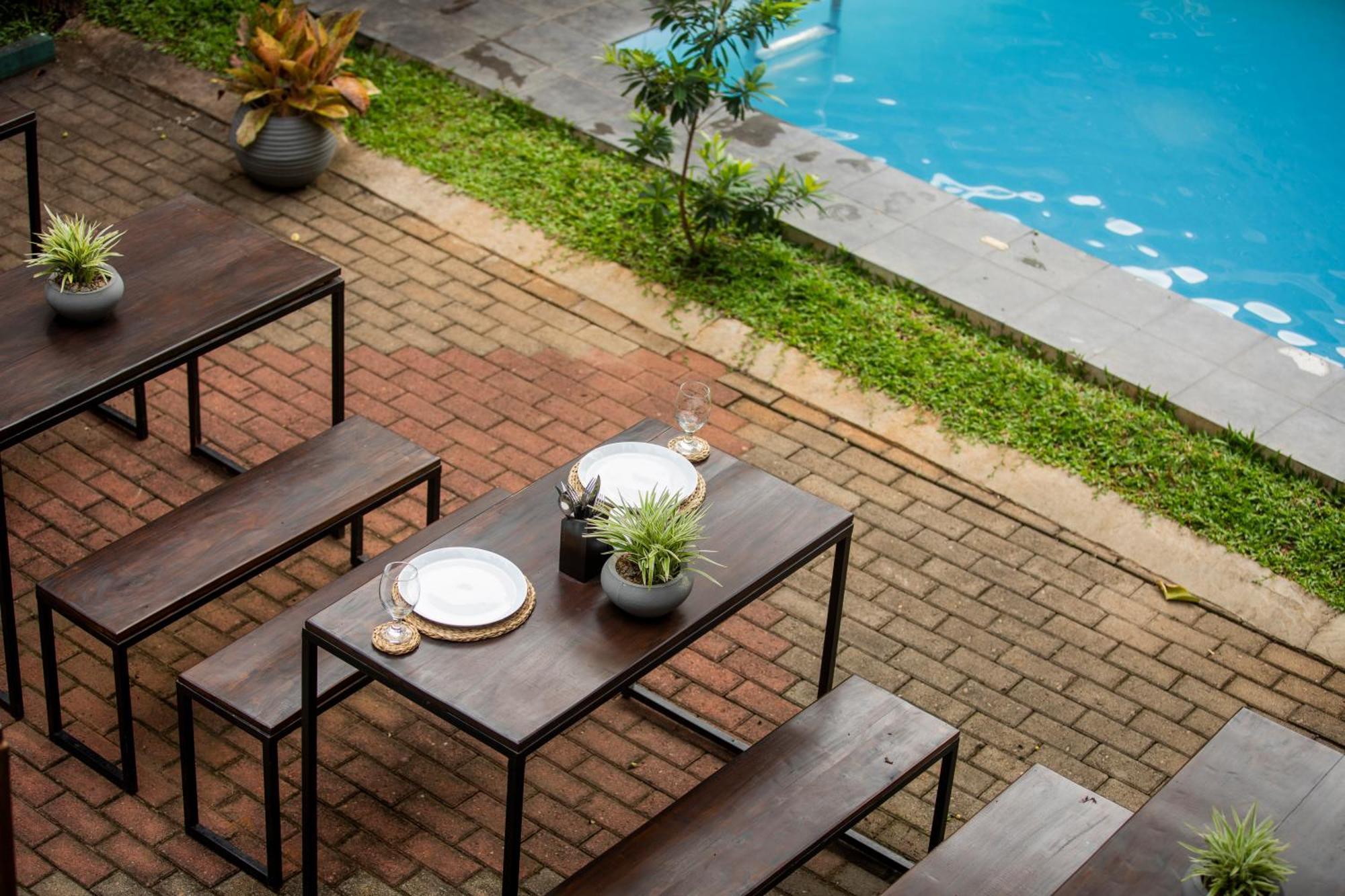 Supreme Dambulla Hotel Exterior foto